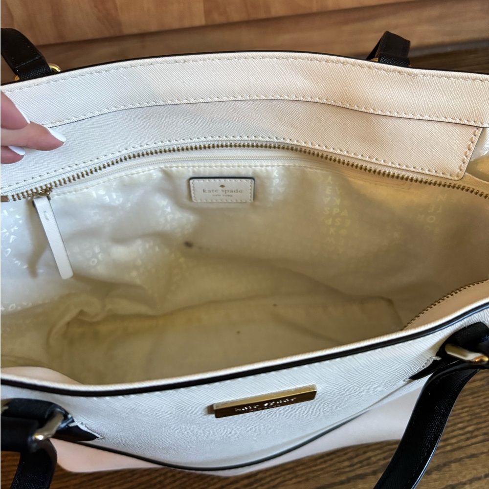 Kate Spade Black and White Women's Tote - Picture 12 of 13